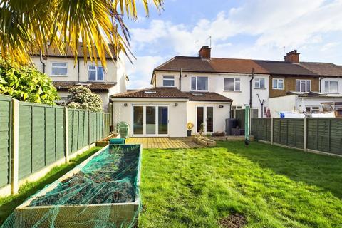 64 Brixham Crescent, Ruislip, HA4 8TX