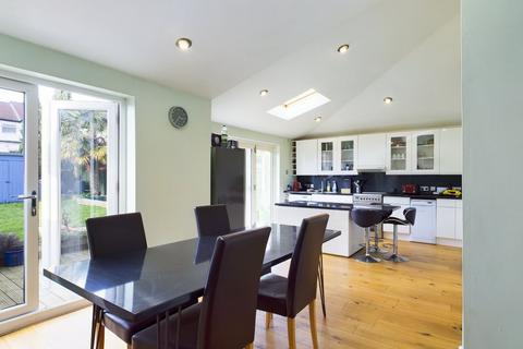 64 Brixham Crescent, Ruislip, HA4 8TX