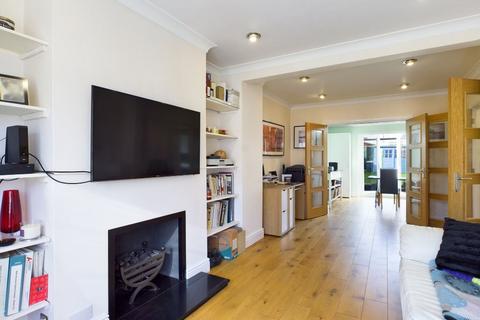 64 Brixham Crescent, Ruislip, HA4 8TX