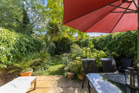 2 bedroom flat for sale, Nightingale Road, London, NW10