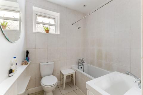 2 bedroom flat for sale, Nightingale Road, London, NW10