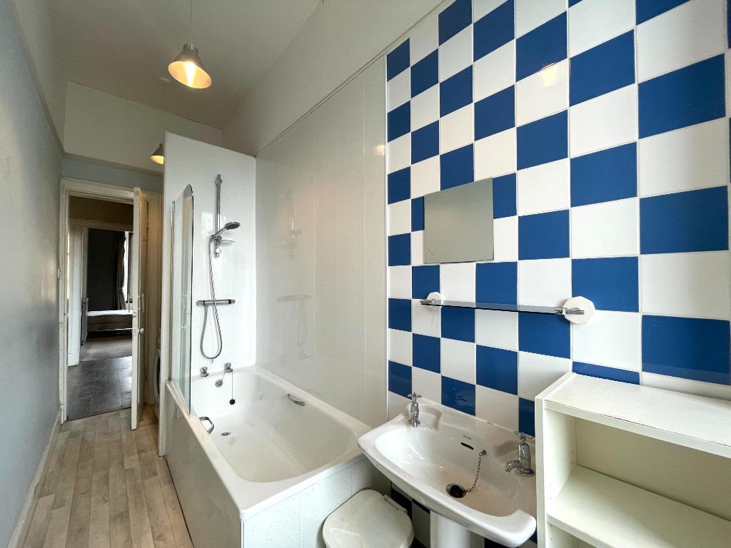 Apartment in Glasgow - More