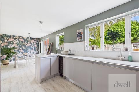 4 bedroom detached house for sale, Belvedere Court, Alwoodley, Leeds, LS17