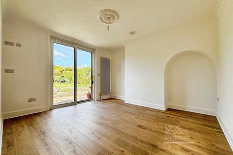 3 bedroom detached house for sale, Medina Avenue, Newport, Isle of Wight