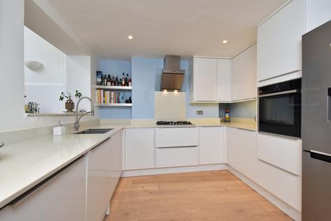 2 bedroom maisonette for sale, Lowden Road, London, SE24