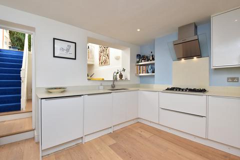2 bedroom maisonette for sale, Lowden Road, London, SE24
