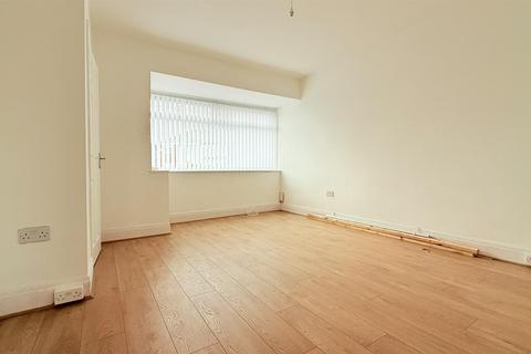 undefined, Willow Grove, Prescot
