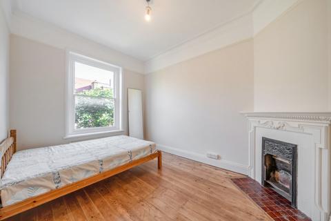 83 Amesbury Avenue, London, SW2 3AE