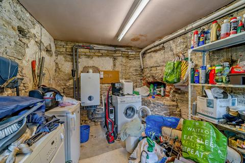 undefined, Hatherop, Cirencester, Gloucestershire, GL7