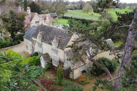 undefined, Hatherop, Cirencester, Gloucestershire, GL7