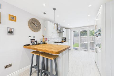 19 Brome Road, Abbeymead, Gloucester, GL4 5YW