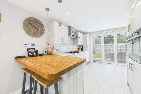 19 Brome Road, Abbeymead, Gloucester, GL4 5YW