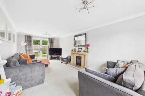 19 Brome Road, Abbeymead, Gloucester, GL4 5YW
