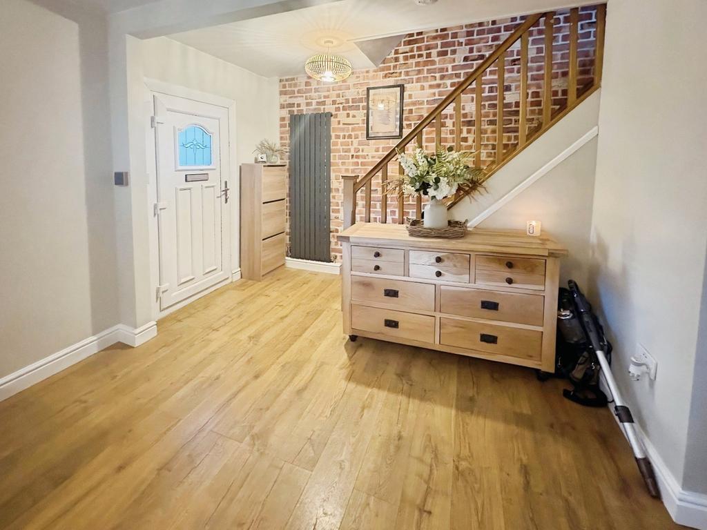 Entrance/Lounge