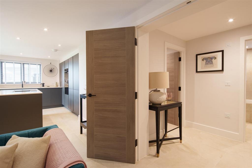 Flat-1-42-The-Esplanade-Frinton-On-Sea-2023 09 08