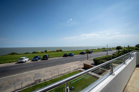2 bedroom apartment for sale, The Esplanade, Frinton-On-Sea