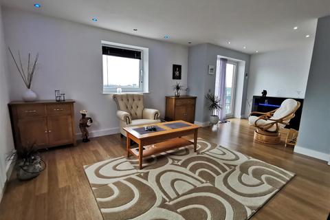 2 bedroom apartment for sale, Pocketts Wharf, Marina, Swansea
