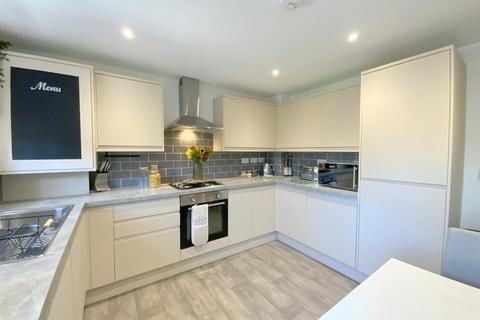 3 bedroom terraced house for sale, Cleefield Drive, Grimsby