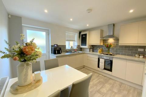 3 bedroom terraced house for sale, Cleefield Drive, Grimsby
