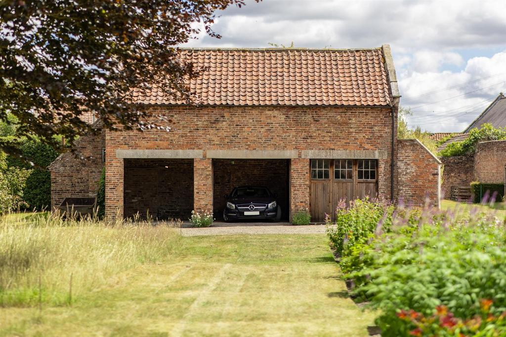 Garaging