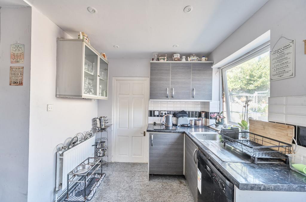 1348722-14-68bf00...