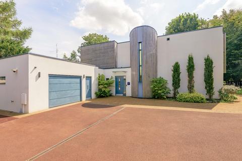 4 bedroom detached house for sale, 3 Orchard Drive, Grantham NG32