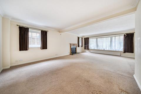 4 bedroom detached house for sale, St. Huberts Close, Gerrards Cross, Buckinghamshire