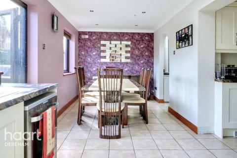 undefined, Keys Farm, Mattishall