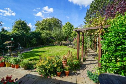 undefined, Southcourt Road, Linslade