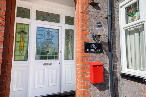 undefined, Southcourt Road, Linslade