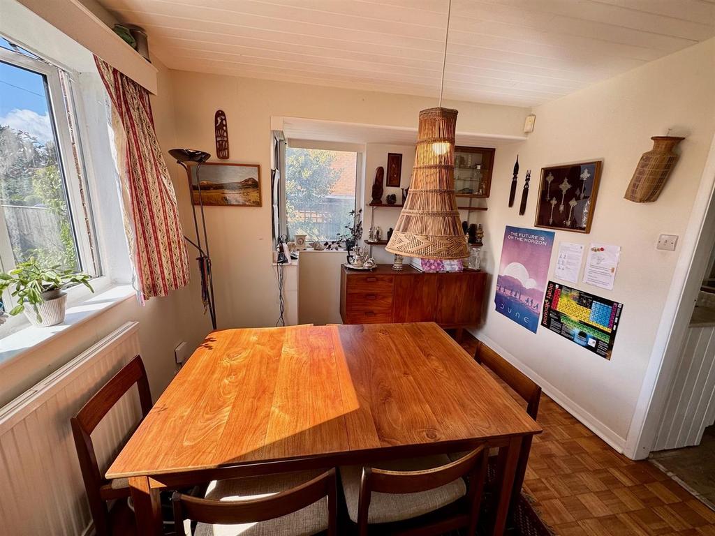 Dining Room.jpg