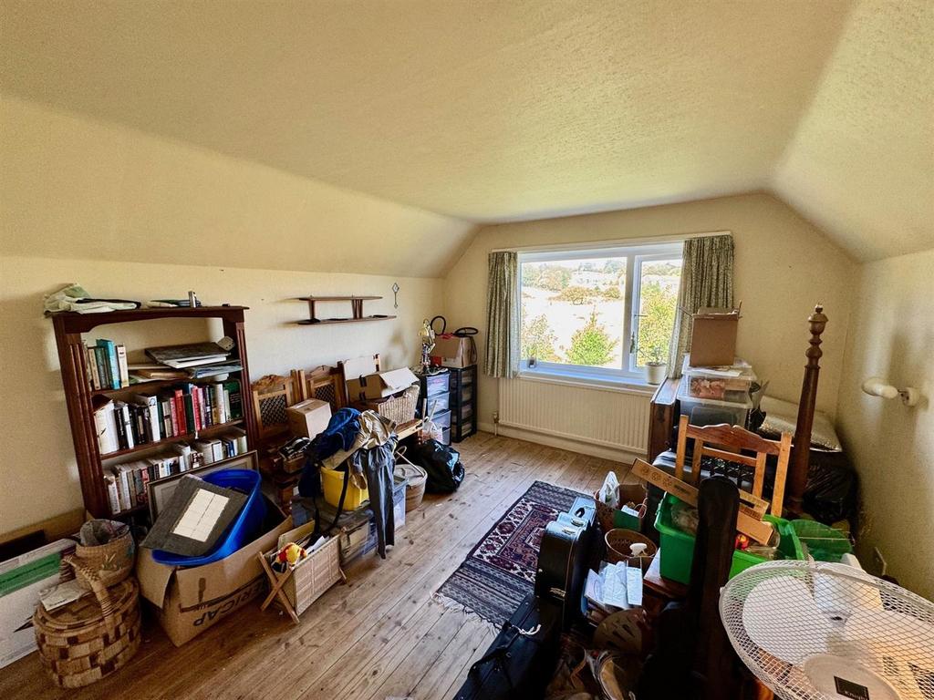 Bedroom 2.jpg