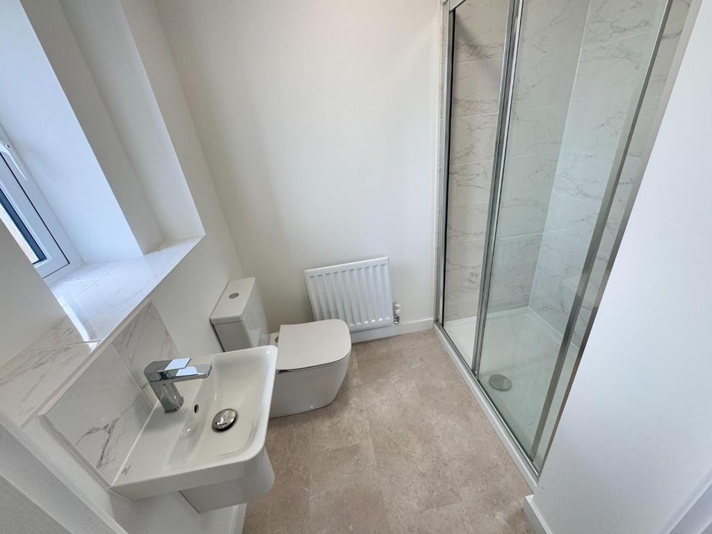 Bedroom two en suite