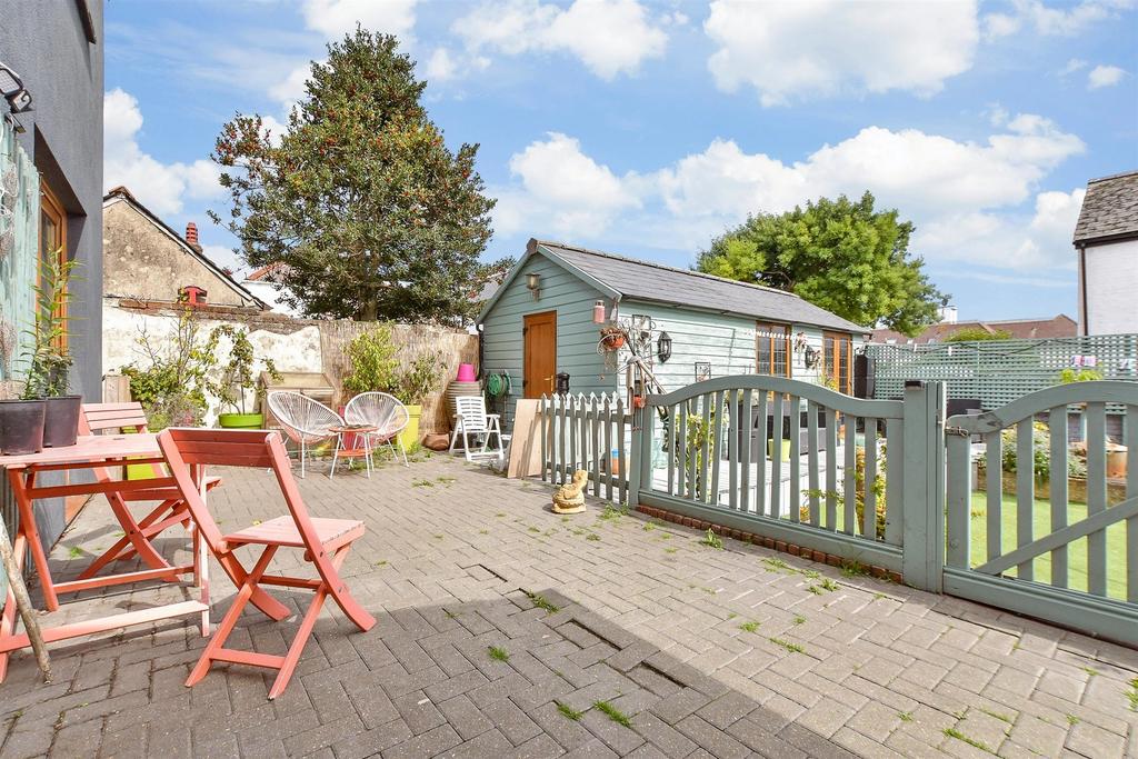 Patio / Decking