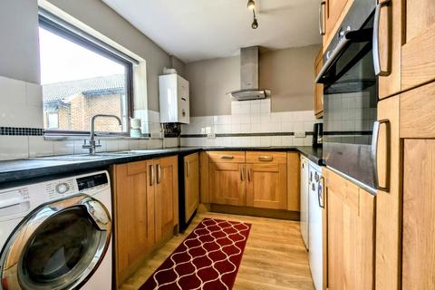 3 bedroom semi-detached house for sale, Sutherland Close, Bordon GU35