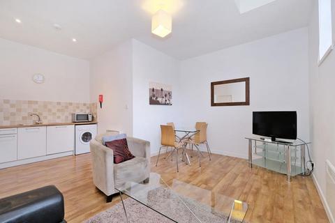 2 bedroom apartment to rent, Market Street, Flat , AB11