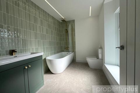 undefined, Stuart Street, Treorchy, Rhondda Cynon Taff, CF42