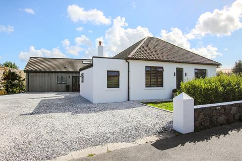 Roncefer Road, St Sampson's, Guernsey, GY2