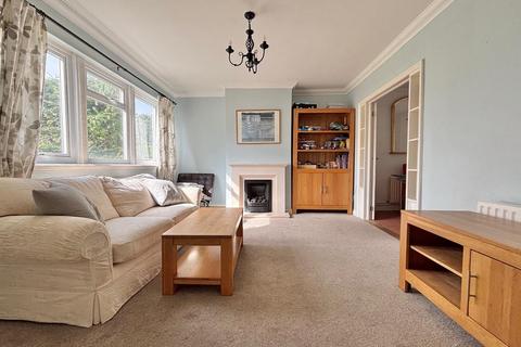 3 bedroom semi-detached house for sale, Bullfinch Close, Sevenoaks