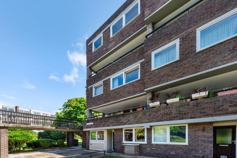 22, Otho Court Augustus Close, Brentford, TW8 8PX