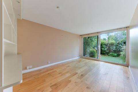 22, Otho Court Augustus Close, Brentford, TW8 8PX