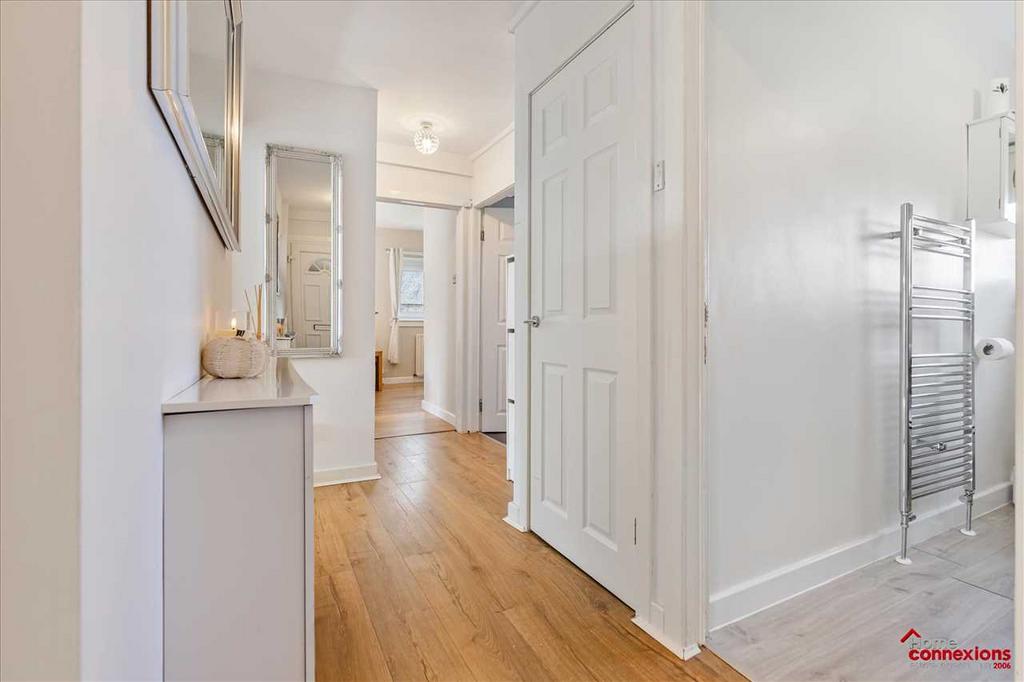 Entrance Hallway (1)