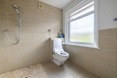17 Durkins Road, East Grinstead, RH19 2ER