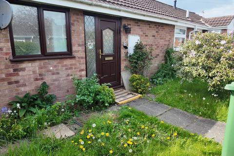 2 bedroom bungalow to rent, Matilda Close, Leominster