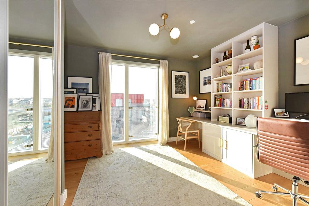 Bedroom/Study
