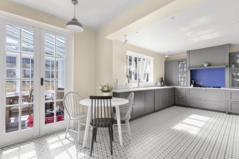 4 bedroom semi-detached house for sale, Amberley Road, Buckhurst Hill, IG9