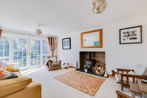 4 bedroom detached house for sale, Chapel Road, Broughton, Vale of Glamorgan, Cf71 7Qr