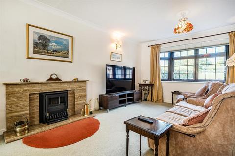 4 bedroom detached house for sale, Hilltop Way, Salisbury SP1