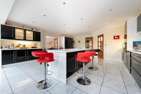5 bedroom village house for sale, Worcester Road, Knowle Fields, Alcester, Worcestershire, B49