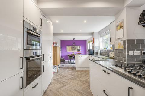 undefined, Richardson Close, London Colney, AL2 1QW
